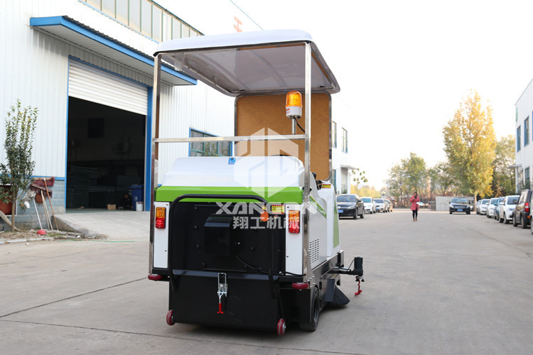 電動(dòng)掃地車生產(chǎn)廠家告訴你掃地機(jī)購(gòu)買的必要性！
