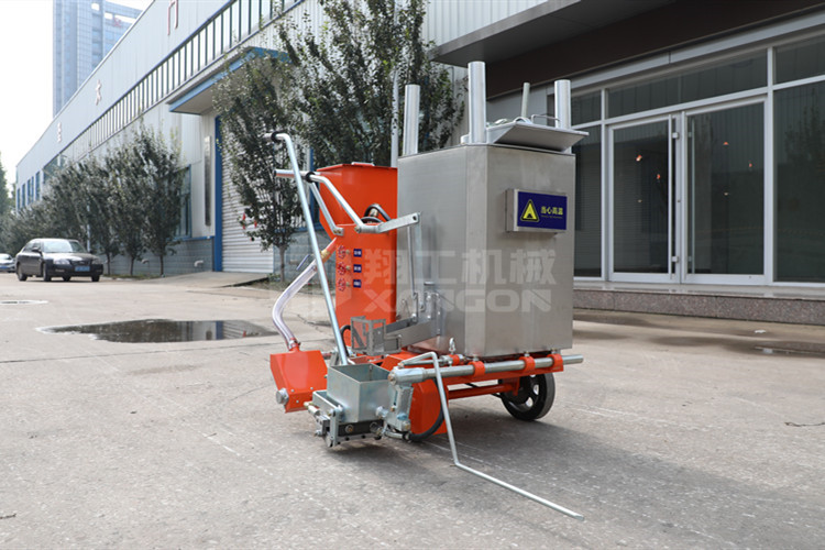 單鋼輪振動壓路機(jī)不振動怎么辦？應(yīng)究其原因?qū)ΠY下藥